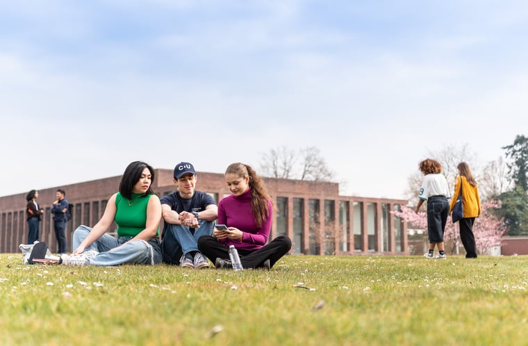 0324_studentphotoshoot-016
