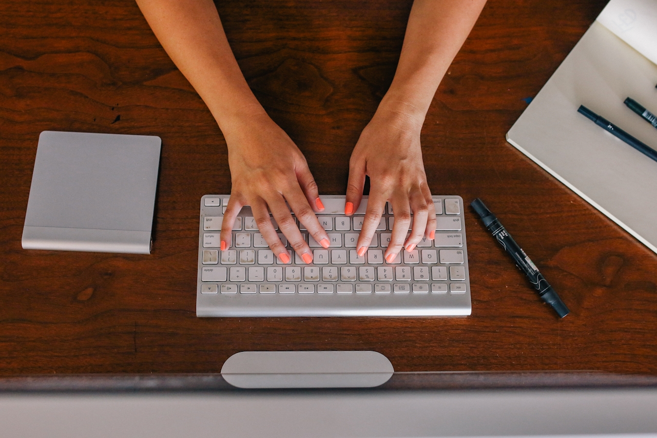How to Use AI to Optimize Your LinkedIn Profile (and Get on Recruiters’ Radar)